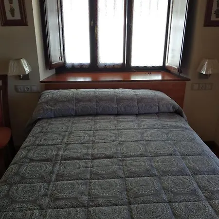 Casa Hortensia Ferienhaus Salas (Asturias)